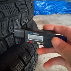 195 65R 15 2021年製 スタッドレス セレナ ice navi 7の画像