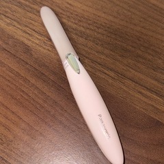 パナソニックの加熱式まつげカーラーの画像