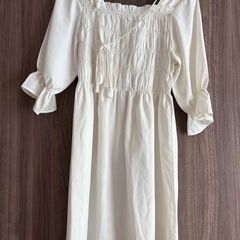 ホワイト　ワンピース　チュニックの画像