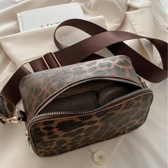 【新品】ヒョウ柄ショルダーバッグの画像