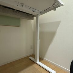 IKEA MITTZON（ミッツォーン）昇降式デスク｜ホワイト｜電動昇降の画像