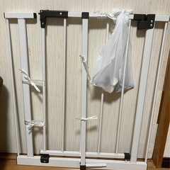 ベビースチールゲート（ホワイト）の画像
