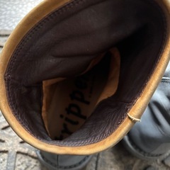 👢人気のトリッペン　レザーショートブーツ  グレー の画像