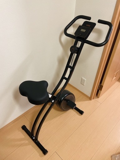 フィットネス3点セット（懸垂マシン・ベンチ台・エアロバイク）／直接引き渡し