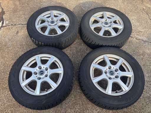 セレナ等 195/65R15スタッドレスタイヤ アルミ付き4本セット 冬用