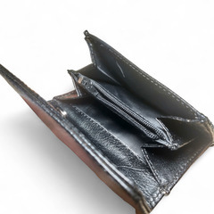 三つ折り財布　合皮　ブラックの画像