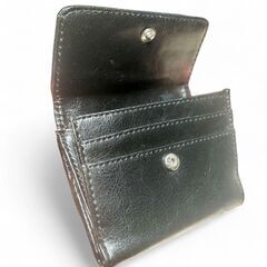 三つ折り財布　合皮　ブラックの画像