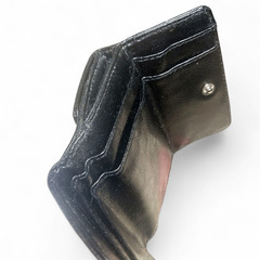 三つ折り財布　合皮　ブラックの画像