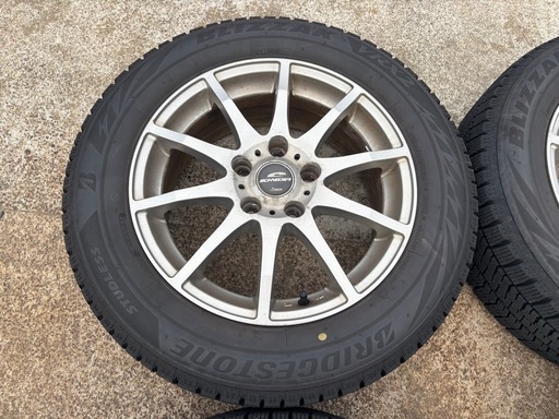 ミニバン・SUV系 205/60R16スタッドレスタイヤ アルミ付き4本セット