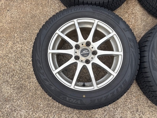 ミニバン・SUV系 205/60R16スタッドレスタイヤ アルミ付き4本セット