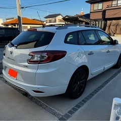 ルノーメガーヌエステート(GTライン)禁煙車　すぐ名義変更できますの画像