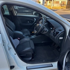 ルノーメガーヌエステート(GTライン)禁煙車　すぐ名義変更できますの画像