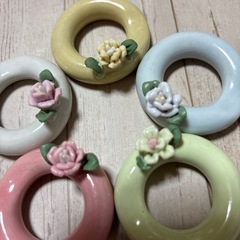 陶器の箸置きの画像