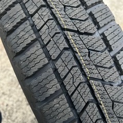 2025年製造のダイハツ用トーヨースノータイヤ155/65/R14の画像