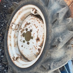 トラクター用タイヤの画像