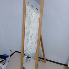 脚立、鏡、イス、3点の画像