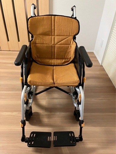 車椅子　NEXT-51B