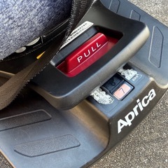 【岐阜市引き取り】Aprica/チャイルドシート/クリクラ 360度回転の画像