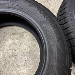 YOKOHAMA ice GUARD 175/70R14 スタッドレスタイヤの画像