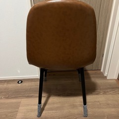 シンプル PUレザーチェア  ダイニングチェア  ブラウン × ブラック脚 の画像