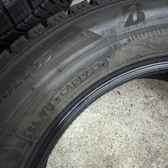BLIZZAK VRX2 スタッドレスタイヤ 175/65R15 4本セットの画像