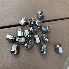 スタッドレスタイヤの画像