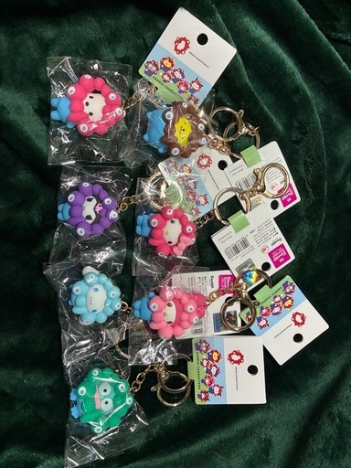 サンリオキャラクターズ ミャクミャクなりきり立体マスコットカラーキーホルダー