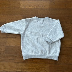 ペアマノンのトレーナーの画像