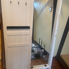 アンティーク調　スタンドミラーの画像