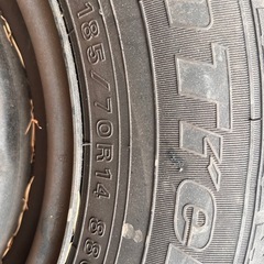 スタッドレスタイヤの画像