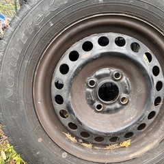 スタッドレスタイヤの画像