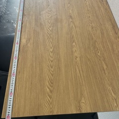 ダイニングテーブル　椅子一脚の画像