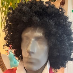 マネキン　アフロヅラ　服アクセサリー付きの画像