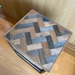 salut ミニチェストの画像