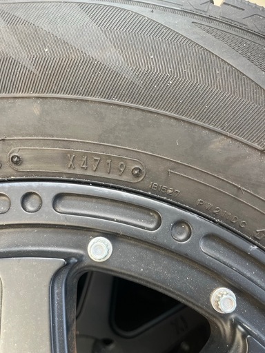 スタッドレスタイヤ アルミセット ダンロップWINTERMAX02 175/80R14 4.5J +43 XTREME-J 軽バン エブリィなどに