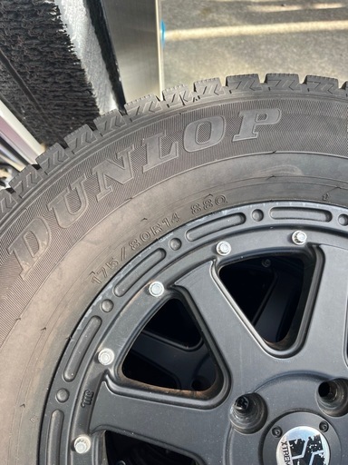 スタッドレスタイヤ アルミセット ダンロップWINTERMAX02 175/80R14 4.5J +43 XTREME-J 軽バン エブリィなどに