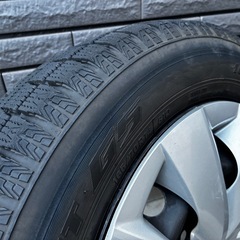 スタッドレスタイヤホイールセット　4本　バリ溝の画像