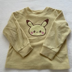 GU キッズ　パジャマ　120 ピカチュウの画像