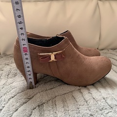  未使用　Feminine Cafe リボン ショートブーツ　の画像