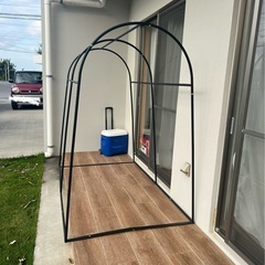 バイクシェルター（カーキー）の画像