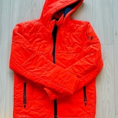 【お話中
】アンダーアーマー 上着2着の画像