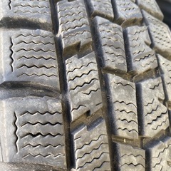 無料❗️溝あり❗️145/80R13  スタッドレスタイヤの画像