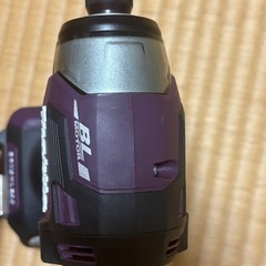 美品　マキタ　インパクトドライバーTD173Dパープルの画像