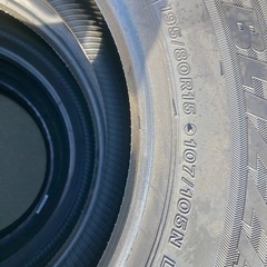 ブリヂストン　スタッドレス195/80R15 107/105
の画像