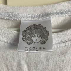 スカラー　Tシャツ　白の画像