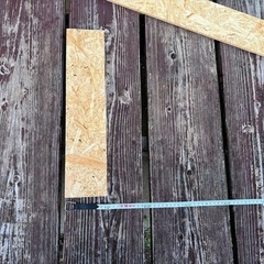 【無料で差し上げます】OSB合板カット端材 2枚の画像