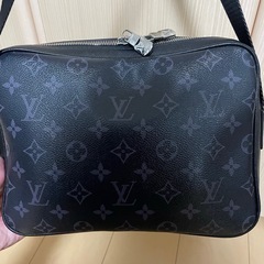 LOUIS VUITTON ショルダーバッグの画像