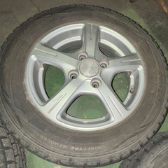 スタッドレスタイヤアルミホイール4本セットスズキ、ダイハツ軽自動車の画像