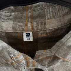 UNIQLO チェックロングシャツ　150の画像