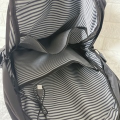 ビジネスリュック 黒　無地　USBポート付　メンズ リュックサック　大容量　39の画像